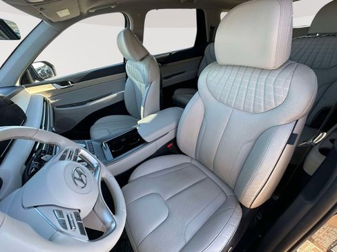 Used 2023 Hyundai Palisade Limited image 24