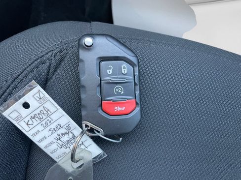 Used 2021 Jeep Wrangler Unlimited Sport AWD/4WD image 25