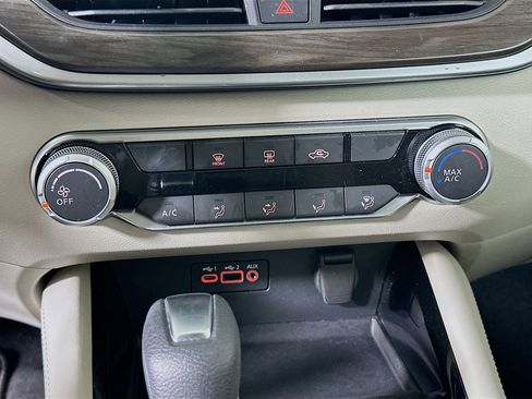 Used 2023 Nissan Altima 2.5 SV image 23