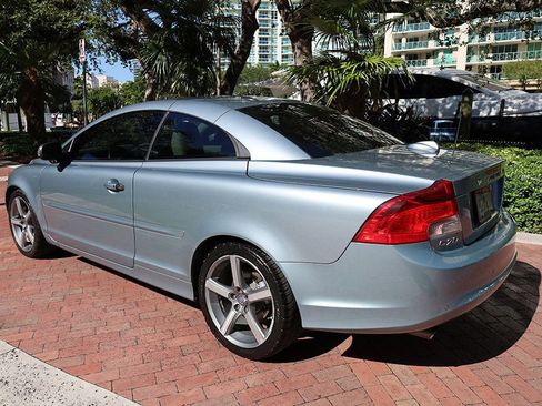 Used 2012 Volvo C70 T5 image 25