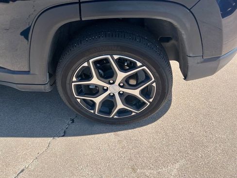 Used 2024 Jeep Compass Limited image 3