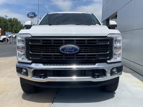 Used 2023 Ford F250 XL w/ XL Off-Road Package AWD/4WD image 10