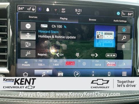 Used 2024 Chrysler Pacifica Limited image 37