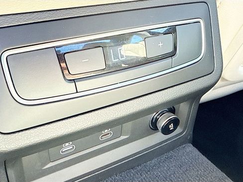 Used 2024 Audi A6 Premium Plus image 20