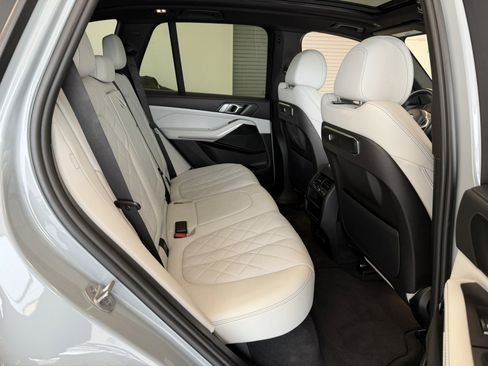 Used 2024 BMW X5 xDrive40i w/ M Sport Package image 48