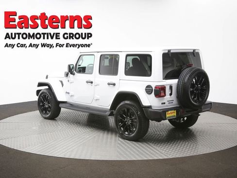 Used 2025 Jeep Wrangler Unlimited Sahara AWD/4WD image 63