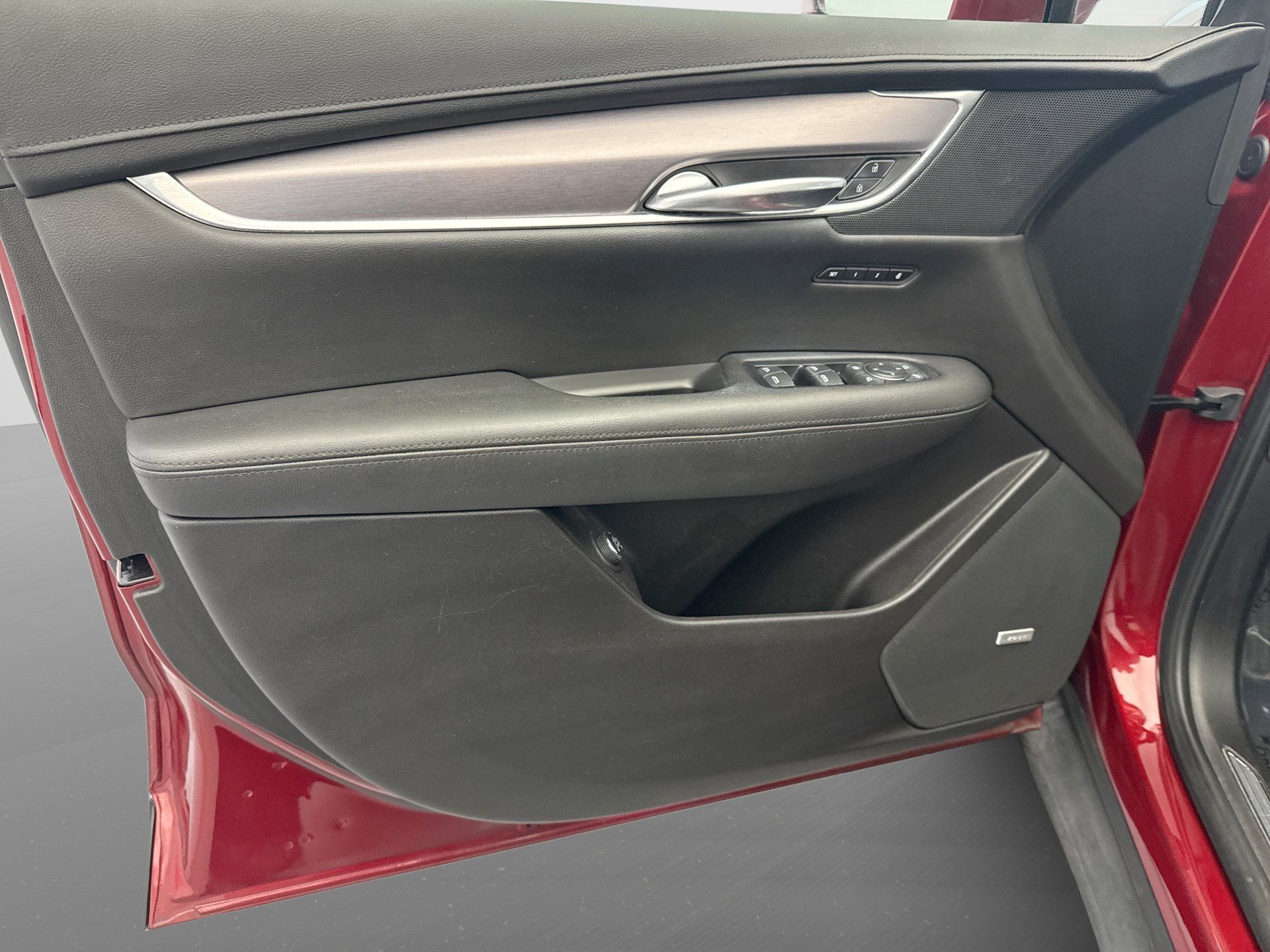 Used 2019 Cadillac XT5 Luxury AWD/4WD image 9