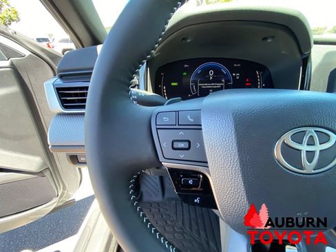 New 2026 Toyota Camry SE FWD image 33