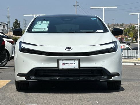 New 2026 Toyota Prius Plug-In Hybrid FWD image 7