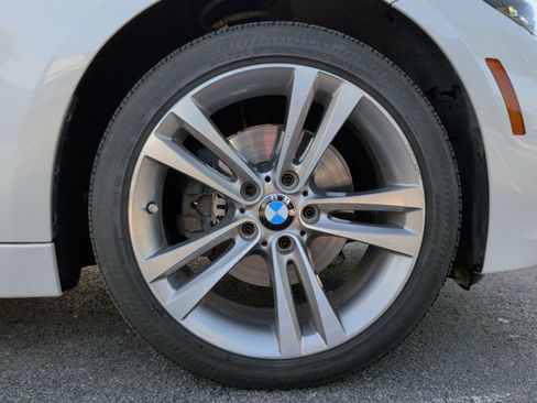 Used 2018 BMW 330i Sedan RWD image 13