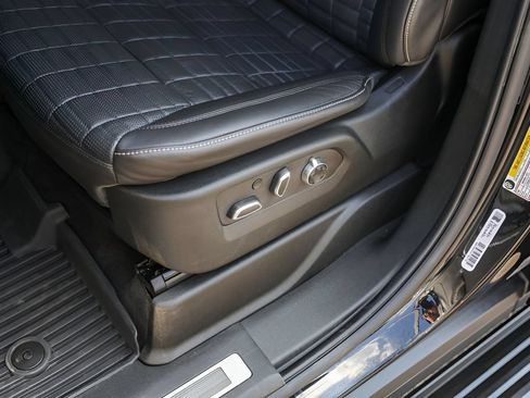 Certified 2023 Cadillac Escalade Sport Platinum RWD image 8