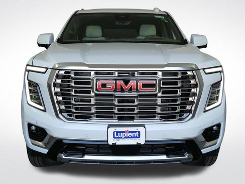 New 2026 GMC Yukon XL Denali w/ Denali Reserve Package AWD/4WD image 8