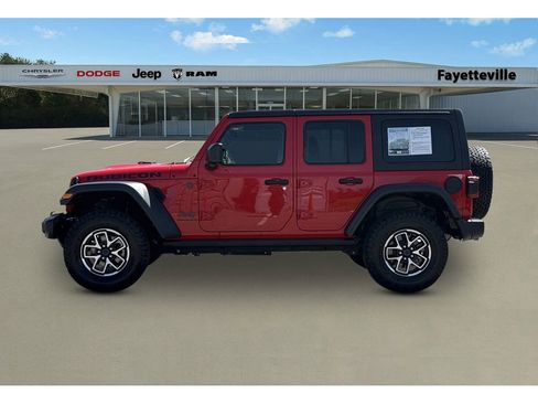 Used 2024 Jeep Wrangler Unlimited Rubicon AWD/4WD image 7