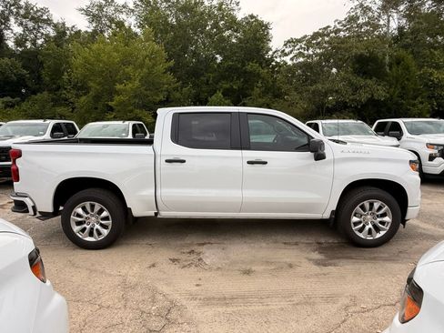 New 2026 Chevrolet Silverado 1500 Custom RWD image 6