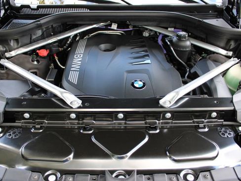 New 2026 BMW X7 xDrive40i w/ Executive Package image 42