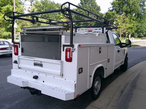 Used 2018 Ford F350 XL w/ Power Equipment Group RWD image 5