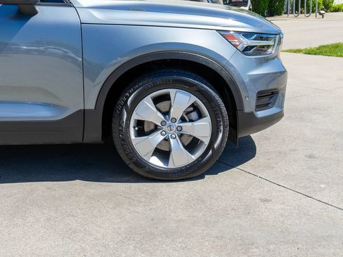 Used 2019 Volvo XC40 T5 Momentum AWD/4WD image 36