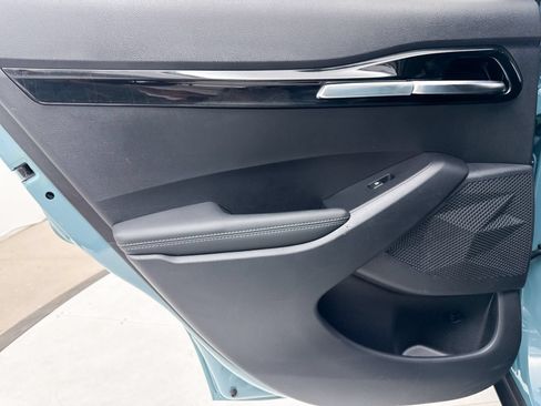 Certified 2024 Kia Seltos EX FWD image 31
