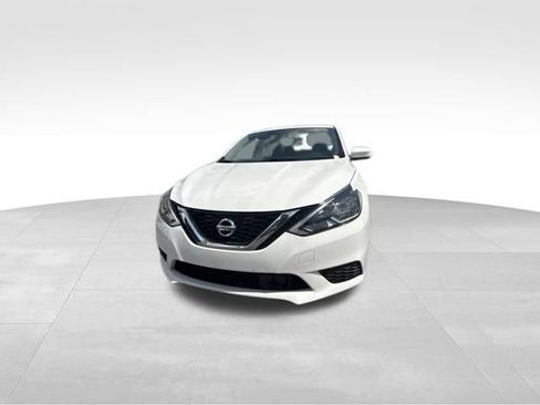 Used 2019 Nissan Sentra S FWD image 5