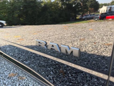 Used 2022 RAM 2500 Laramie w/ Night Edition AWD/4WD image 12