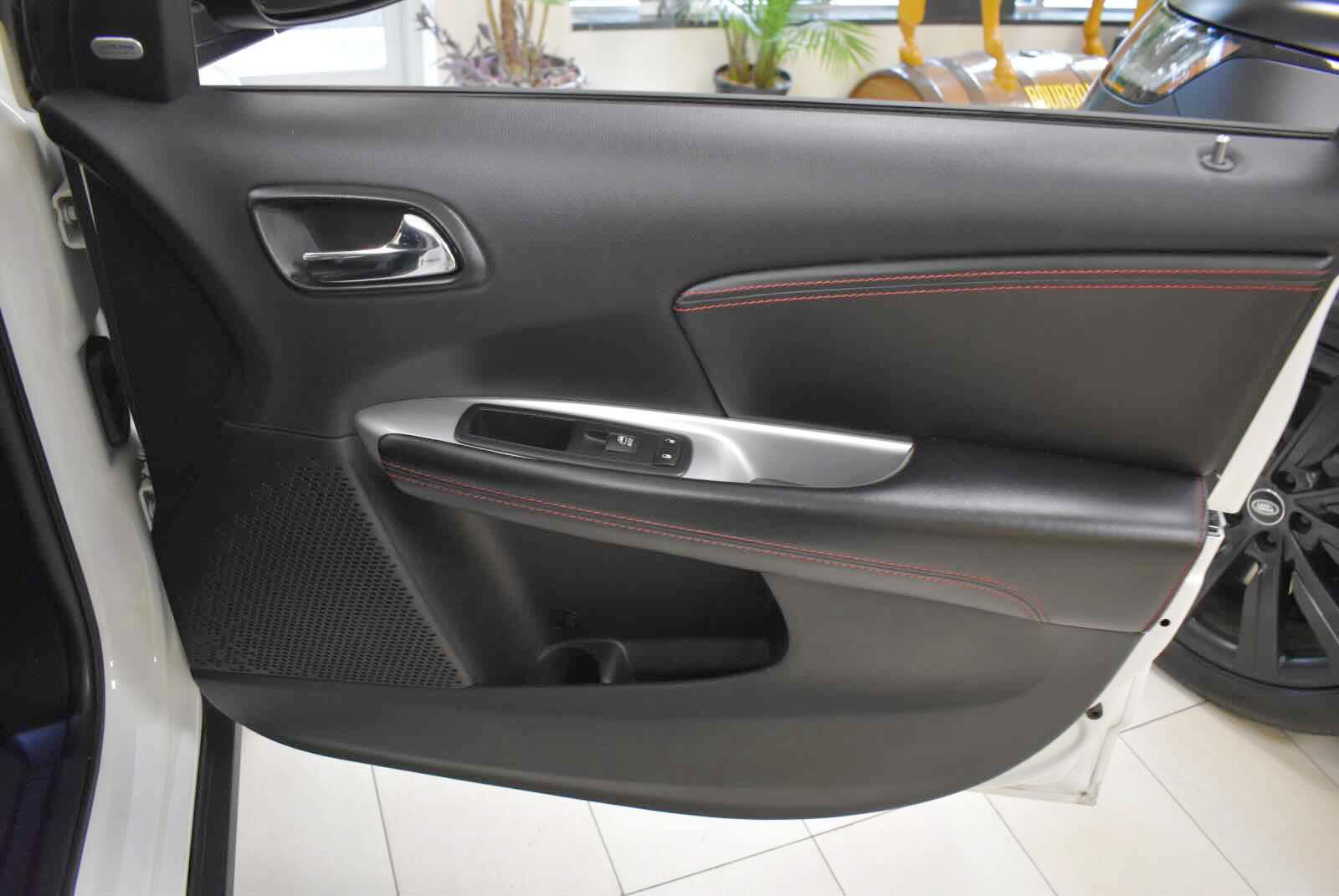 Used 2017 Dodge Journey GT FWD image 43