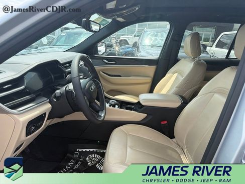 Used 2022 Jeep Grand Cherokee Limited 4xe AWD/4WD image 2