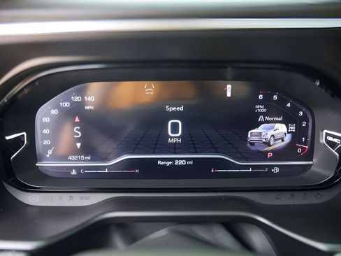 Used 2023 GMC Yukon Denali AWD/4WD image 14