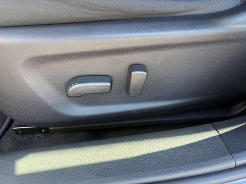Used 2025 Nissan Altima 2.5 SV FWD image 22