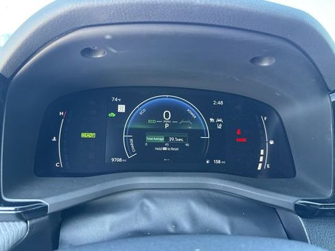 Used 2025 Toyota Camry SE w/ Convenience Package image 37