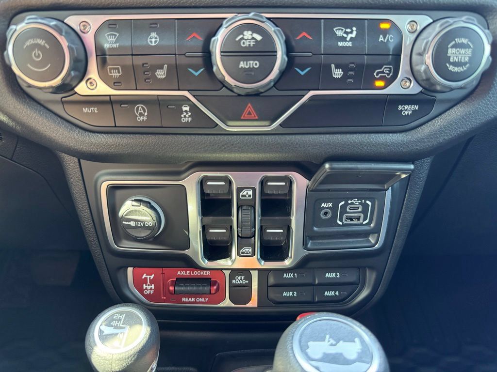 Certified 2025 Jeep Wrangler Unlimited Sport AWD/4WD image 23