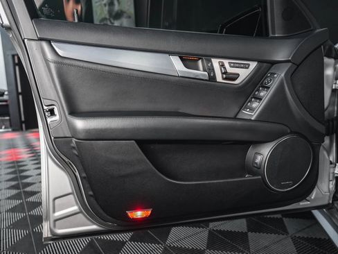 Used 2012 Mercedes-Benz C 63 AMG Sedan image 34