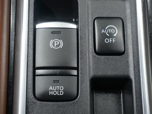 Used 2023 Nissan Pathfinder Platinum FWD image 28