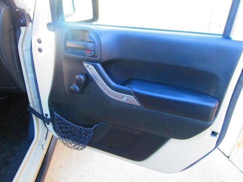 Used 2017 Jeep Wrangler Willys Wheeler image 14