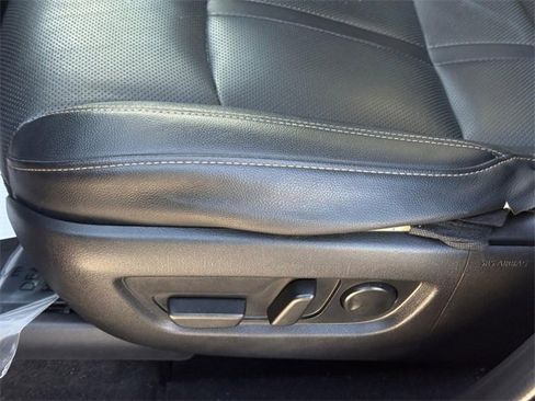 Used 2024 MAZDA CX-90 3.3 Turbo w/ Preferred Plus image 19