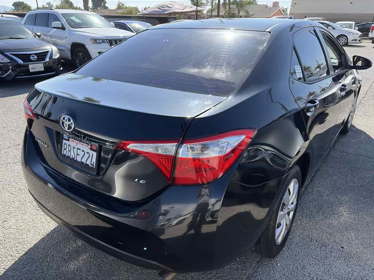 Used 2016 Toyota Corolla LE FWD image 4