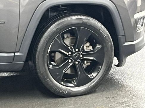 Used 2019 Jeep Compass Altitude image 35