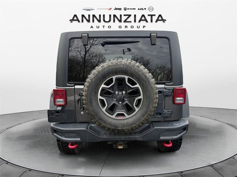 Used 2017 Jeep Wrangler Unlimited Rubicon image 4