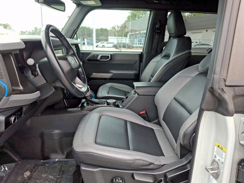 Certified 2023 Ford Bronco Black Diamond image 11