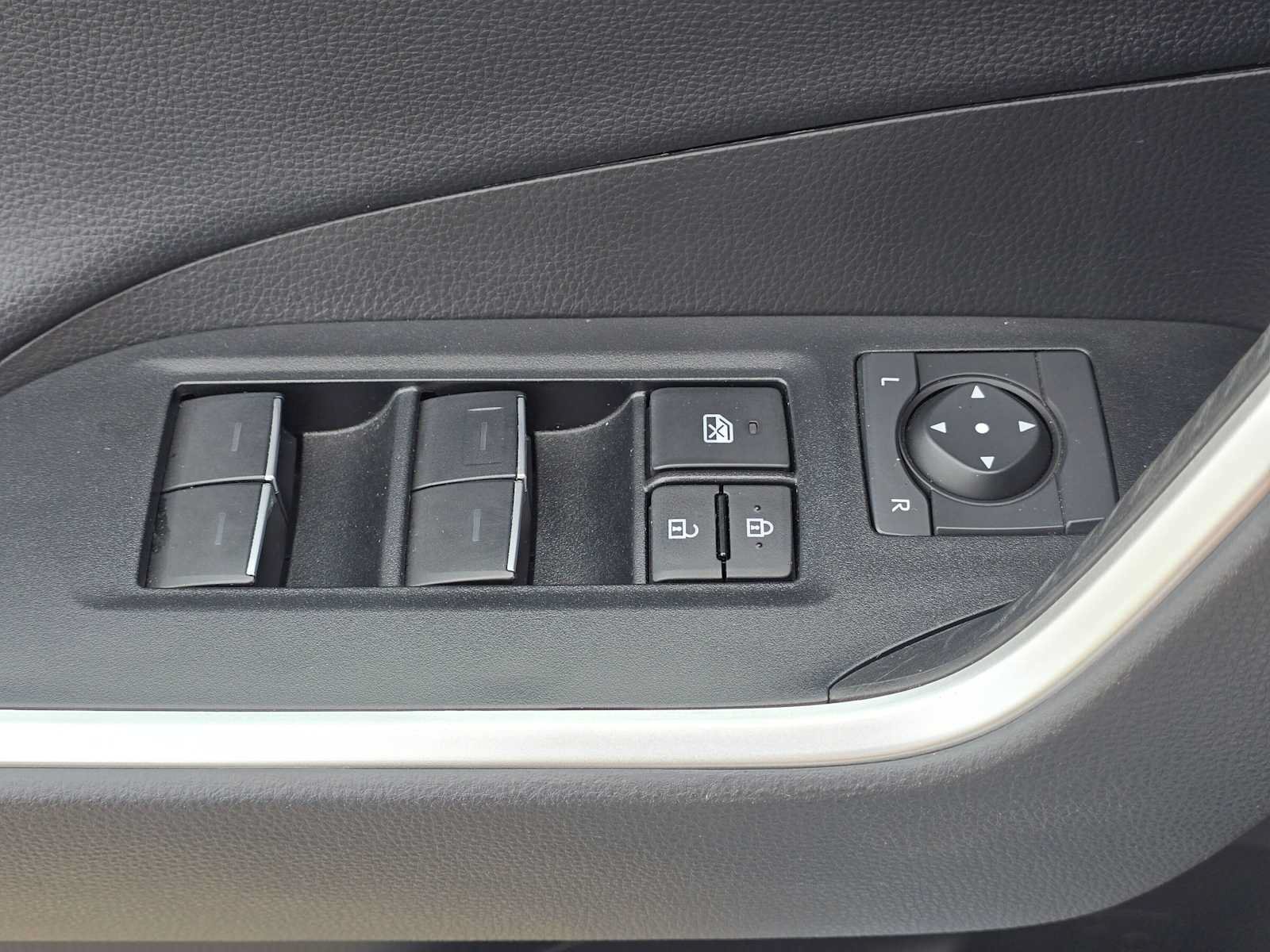 Certified 2023 Toyota RAV4 TRD Off-Road w/ TRD Off-Road Weather Package AWD/4WD image 26