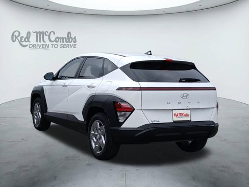 New 2026 Hyundai Kona SE image 3