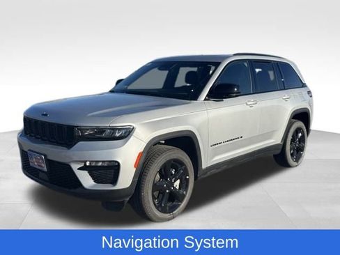 Certified 2025 Jeep Grand Cherokee Limited w/ Black Appearance Package image 1