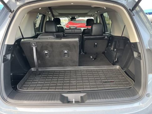 Used 2024 Honda Pilot Touring image 8