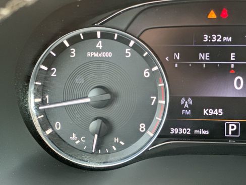 Used 2024 INFINITI QX80 Premium Select w/ All-Season Package image 15