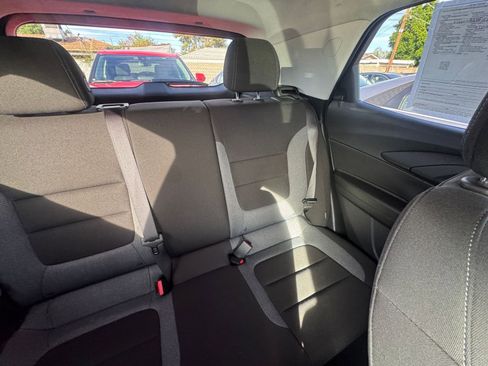 Used 2025 Chevrolet TrailBlazer LT image 35