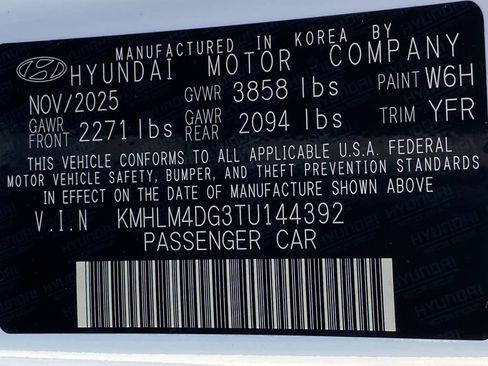 New 2026 Hyundai Elantra Sport FWD image 38