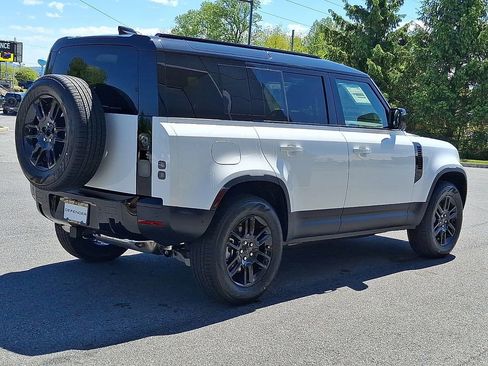 New 2026 Land Rover Defender 110 S AWD/4WD image 3