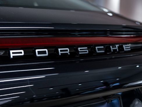Certified 2025 Porsche Panamera RWD image 22