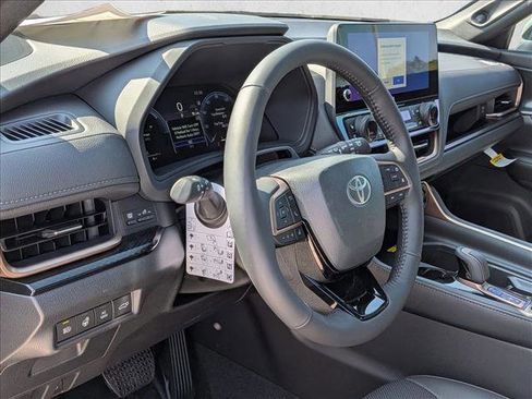 New 2026 Toyota Grand Highlander AWD Hybrid image 3