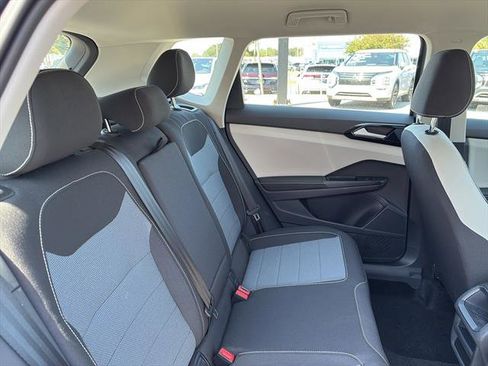 New 2025 Volkswagen Taos S image 10