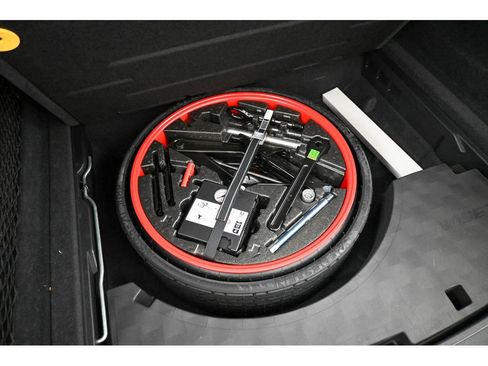 Used 2024 Porsche Cayenne S AWD/4WD image 69